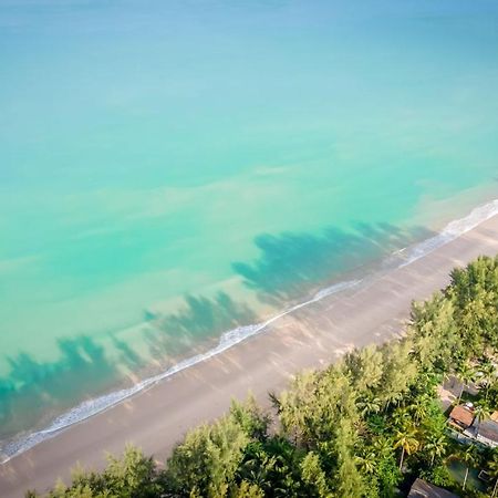 Outrigger Khao Lak Beach Resort - Sha Extra Plus 외부 사진 Aerial view of the beach