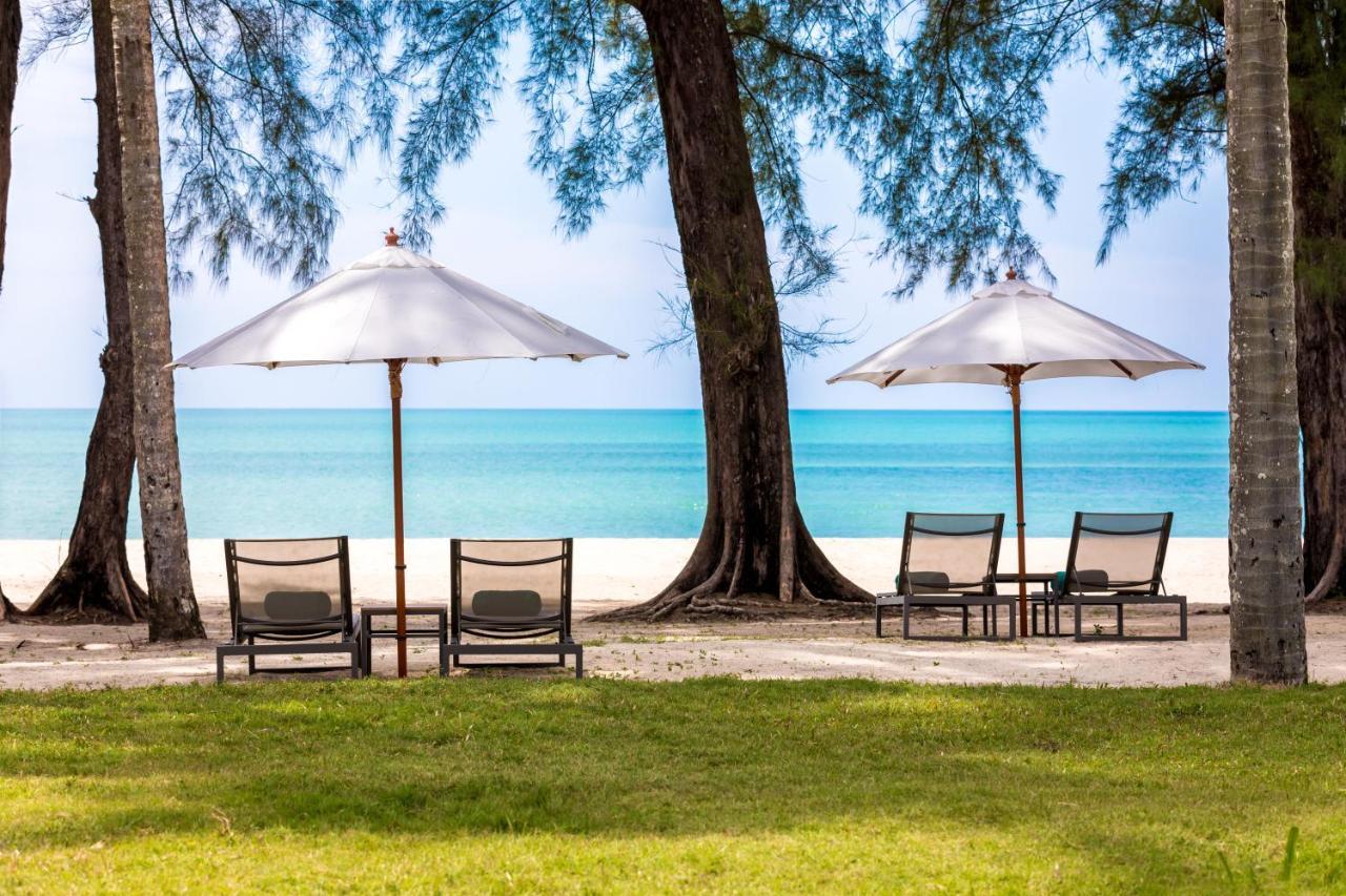 Outrigger Khao Lak Beach Resort - Sha Extra Plus 외부 사진 Beach at The Royal Paradise Hotel & Spa