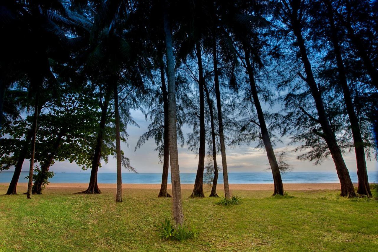 Outrigger Khao Lak Beach Resort - Sha Extra Plus 외부 사진 Beach at the resort