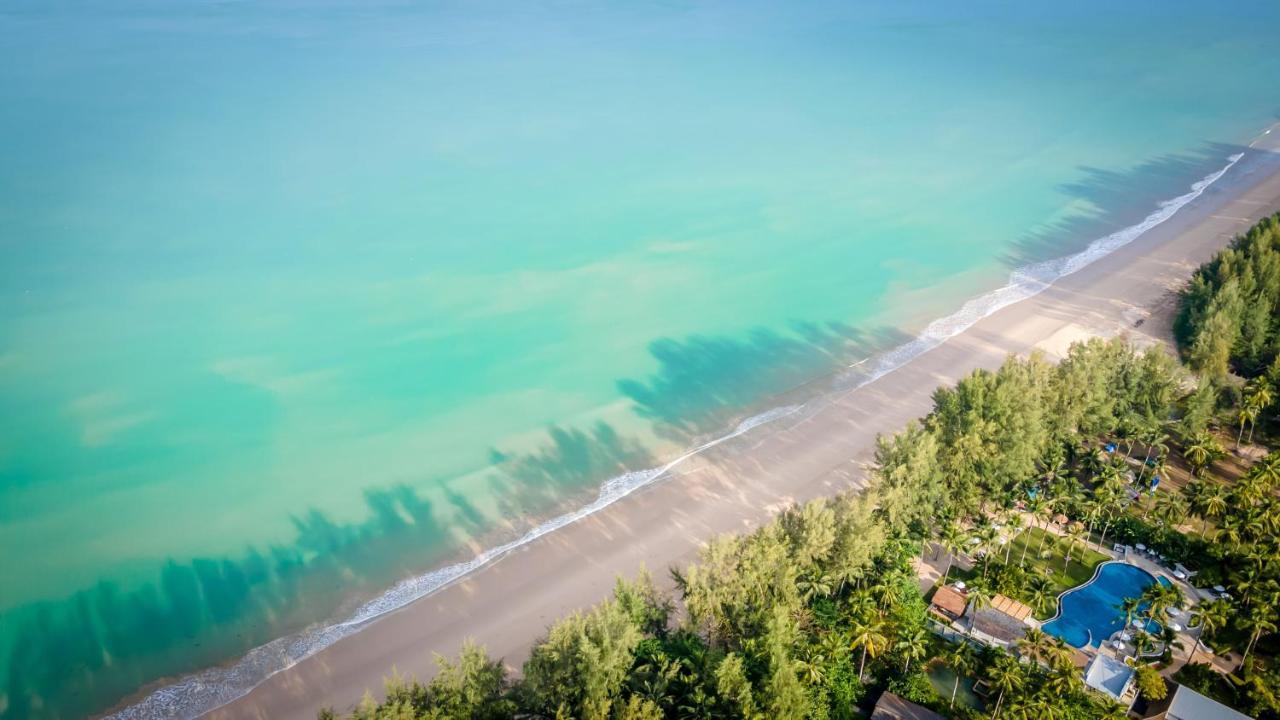 Outrigger Khao Lak Beach Resort - Sha Extra Plus 외부 사진 Aerial view of the beach