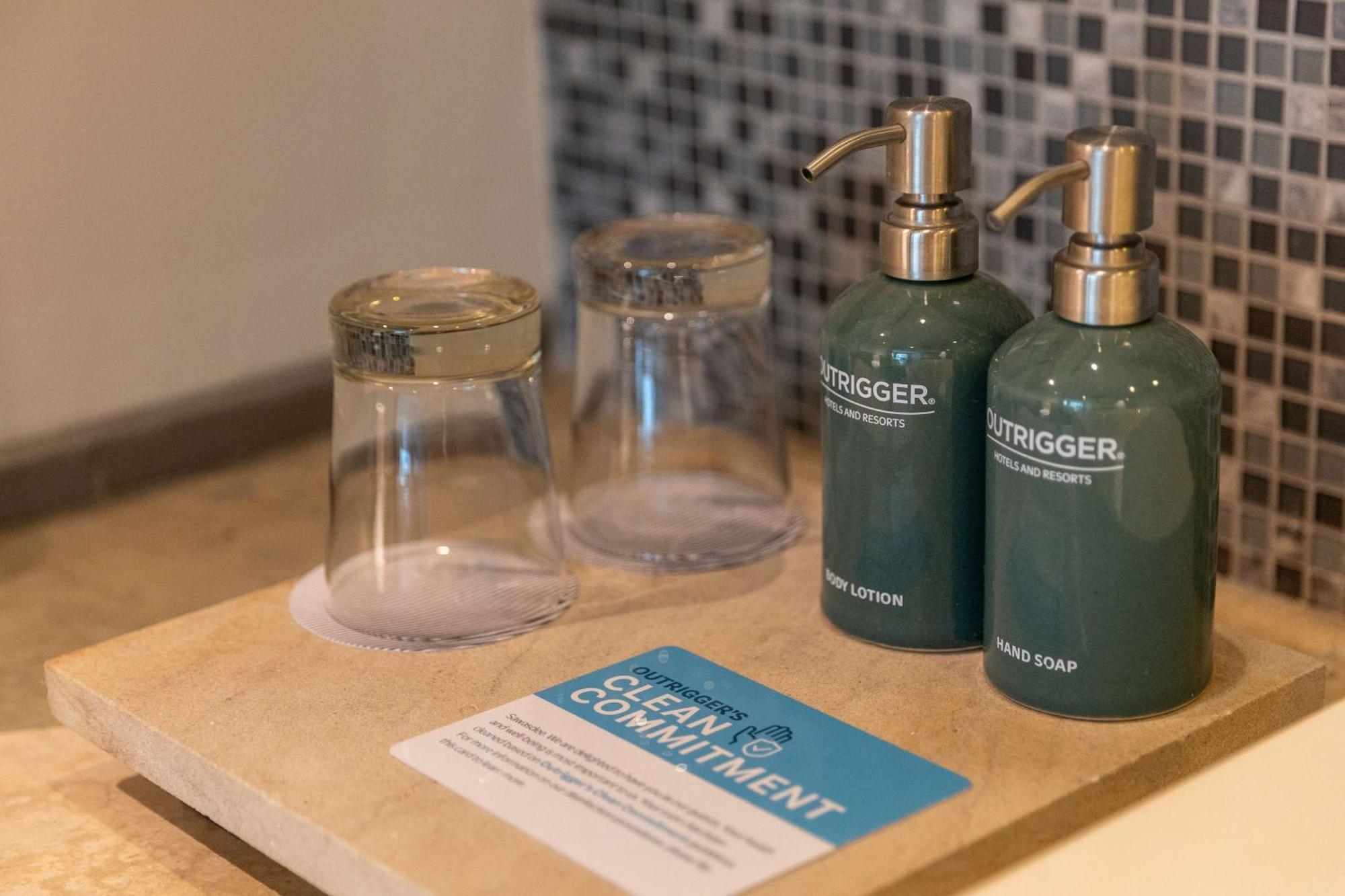 Outrigger Khao Lak Beach Resort - Sha Extra Plus 외부 사진 Soap and lotion dispensers