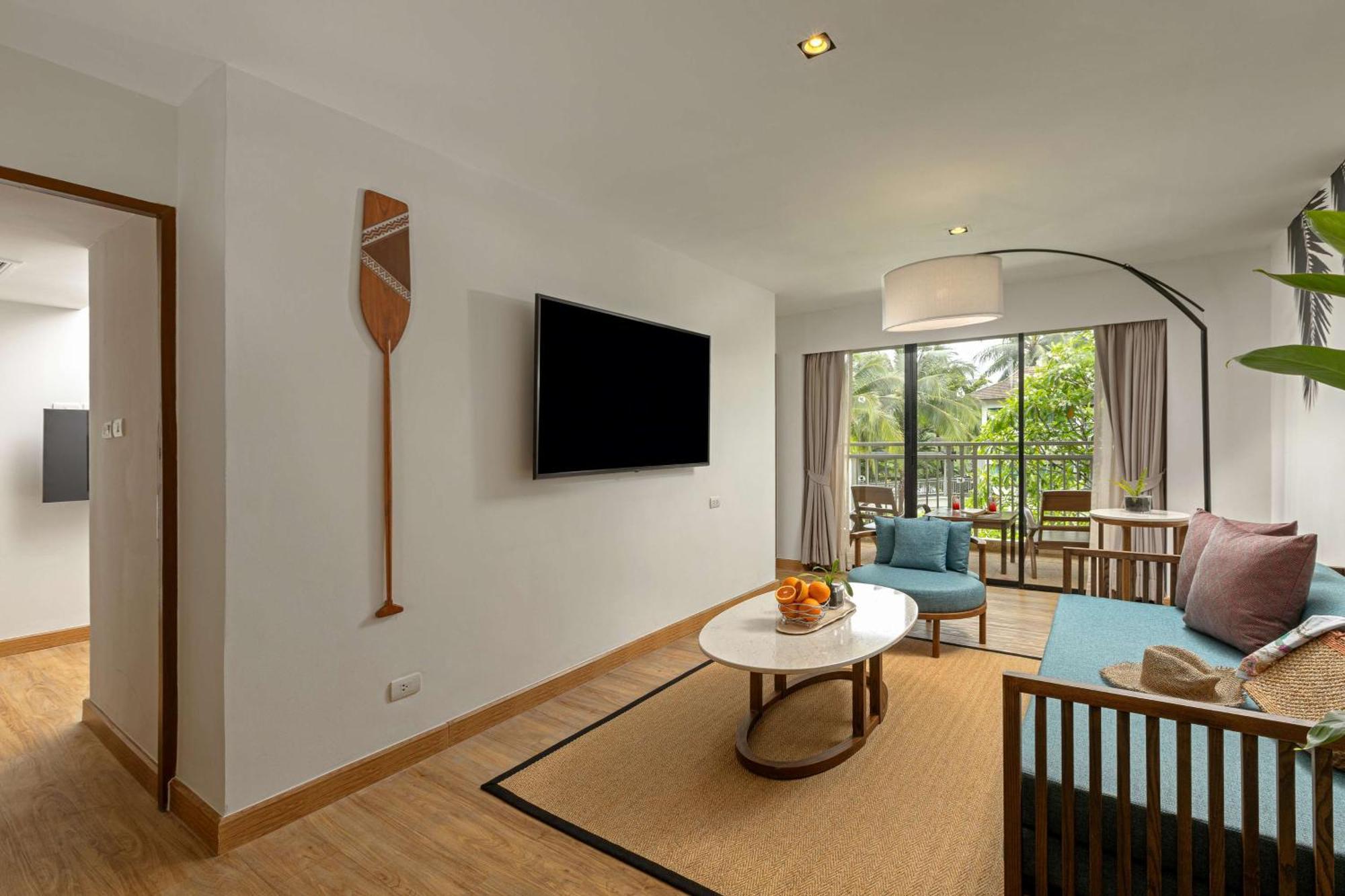 Outrigger Khao Lak Beach Resort - Sha Extra Plus 외부 사진 Living room